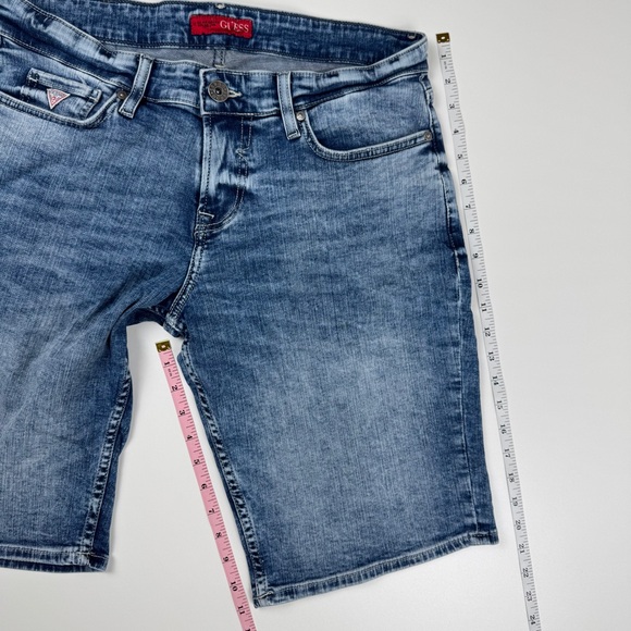 Guess Bermuda Washed Denim Shorts Women’s US Size 30 Y2K Inspired Blokecore - Picture 6 of 11